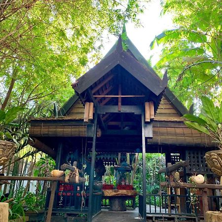 เพทิท วิลล่า บูทิค&สปา เสียมราฐ ภายนอก รูปภาพ