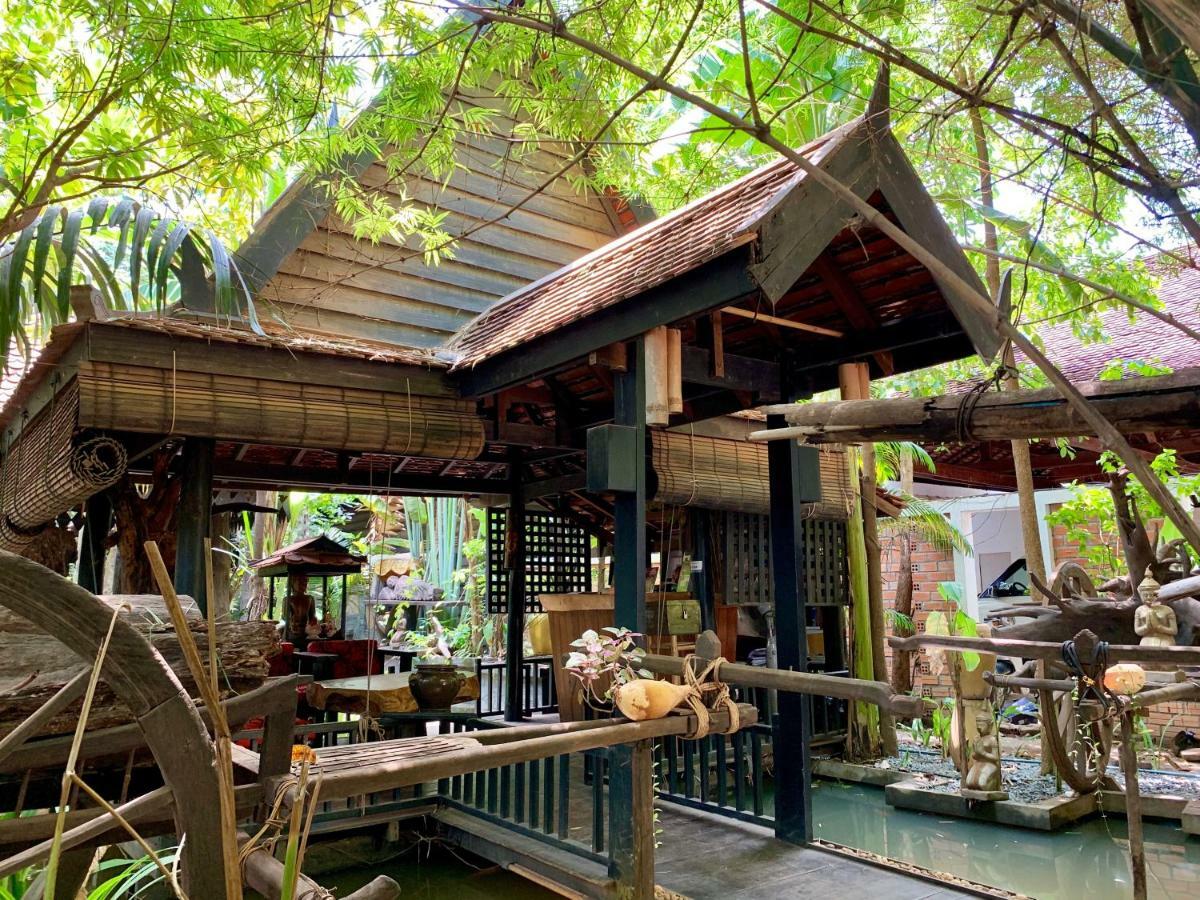 เพทิท วิลล่า บูทิค&สปา เสียมราฐ ภายนอก รูปภาพ